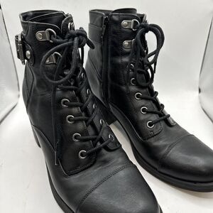 Guess Womens Combat Boots 9M Gallton Black Buckle Lace Up.